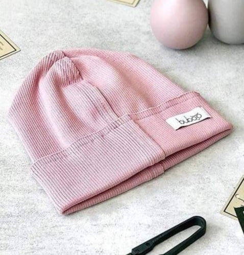 Vaikiška dviguba kepurė TRENDY pelenų rožė