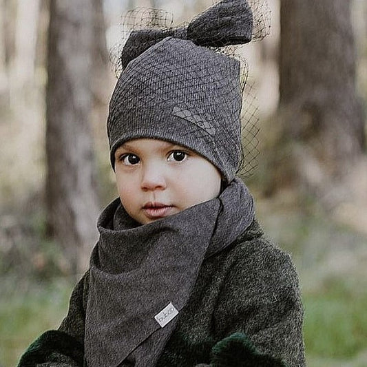 Extremely stylish beanie with a tulle FASHIONISTA