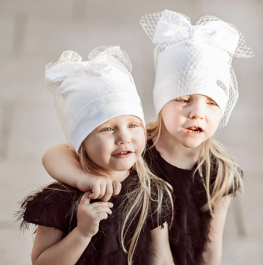 Extremely stylish girl beanie with a tulle FASHIONISTA white/golden