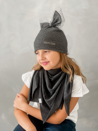Ypatingai stilinga dviguba kepurė su tinkleliu FASHIONISTA tamsiai pilka