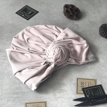 Vasarinė plona kepurė turbanas KNOT - latte 2