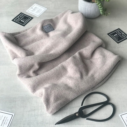 Vaikiškas šalikas - mova rudeniui  žiemai  pavasariui BUBOO luxury  latte