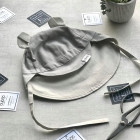 BEAR vasarinė vaikiška kepurė su snapeliu , raišteliais ir kaklo apsauga (100% medvilnė) - šviesiai pilka