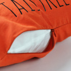 Interior pillow with print ČIA GALIOJA MERGINŲ TAISYKLĖS, orange