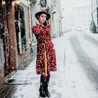 Įspūdinga ir stilinga marga LIMITED EDITION kapsulinės kolekcijos suknelė PARIS burgundiška/garstyčių