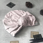 Vasarinė plona kepurė turbanas KNOT - latte